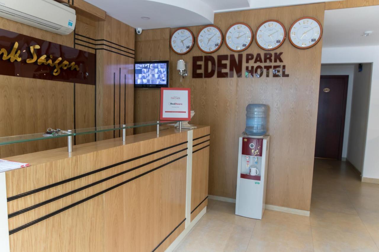 Reddoorz Plus Near Secc D7 Ho-Chi-Minh-Stadt Exterior foto
