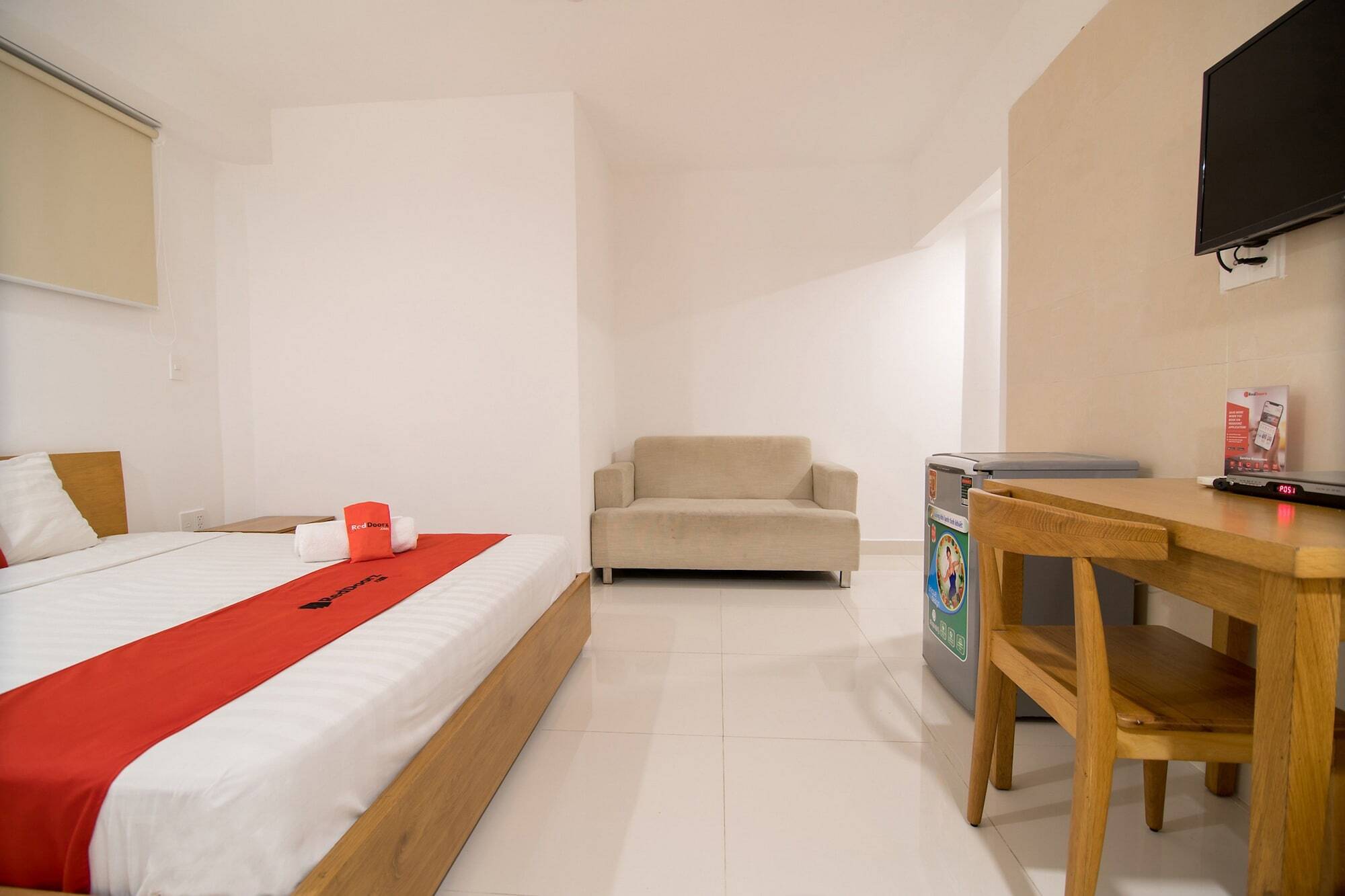 Reddoorz Plus Near Secc D7 Ho-Chi-Minh-Stadt Exterior foto
