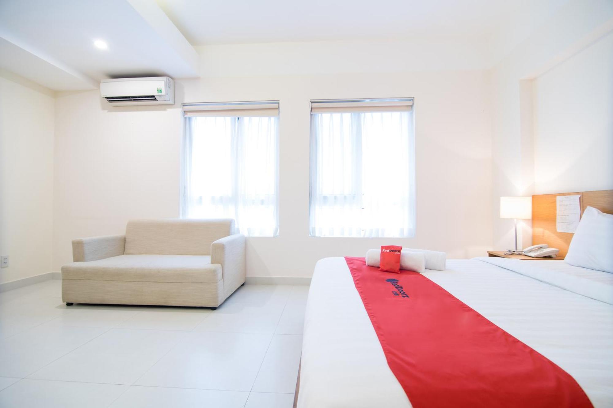 Reddoorz Plus Near Secc D7 Ho-Chi-Minh-Stadt Exterior foto