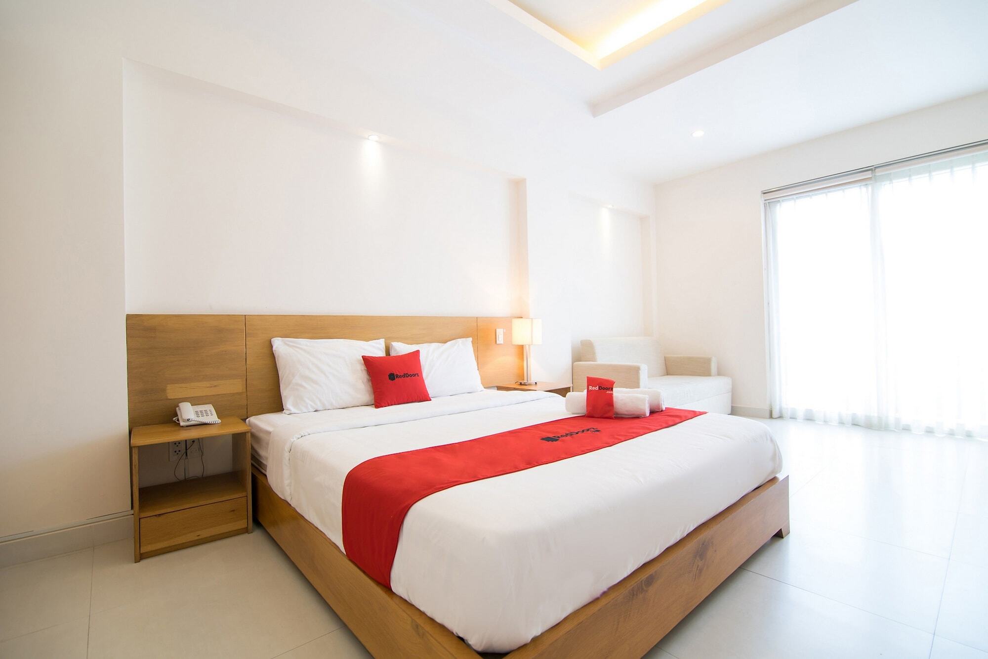 Reddoorz Plus Near Secc D7 Ho-Chi-Minh-Stadt Exterior foto